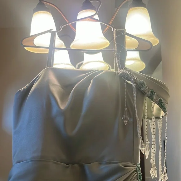 Beautiful custom made Tabja gown sage green with side skirt size4-6 - Picture 4 of 5